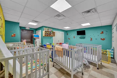 401-403,405 Broadway Avenue, Bedford, OH 44146 - Photo 18