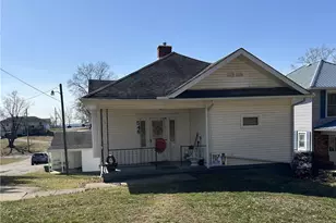 548 Highland Ave, Cambridge, OH 43725 - Photo 1