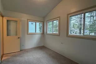 102 Burlington Oval Dr, Chardon, OH 44024 - Photo 12