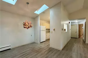 102 Burlington Oval Dr, Chardon, OH 44024 - Photo 10