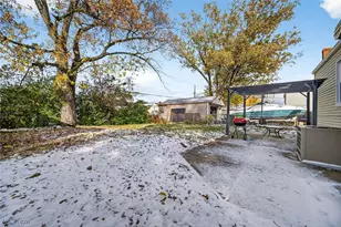 28785 Hazel Ave, Wickliffe, OH 44092 - Photo 18