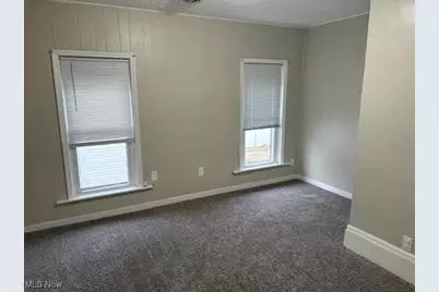 346 1/2 2nd Street NE, New Philadelphia, OH 44663 - Photo 4