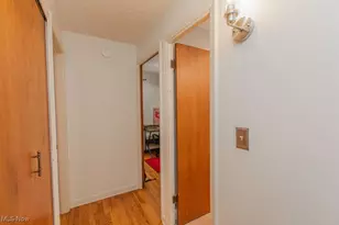 299 Inwood Blvd, Avon Lake, OH 44012 - Photo 12