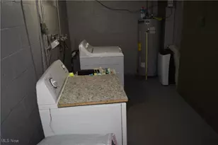 65141 Three Hills Dr, Bellaire, OH 43906 - Photo 18