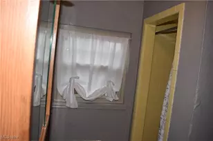 65141 Three Hills Dr, Bellaire, OH 43906 - Photo 16