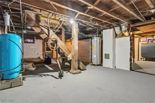 4692 Beechwood Ave NE, Paris, OH 44669 - Photo 14