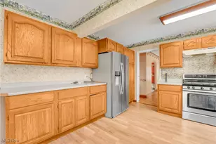 8382 Euclid Chardon Rd, Kirtland, OH 44094 - Photo 18