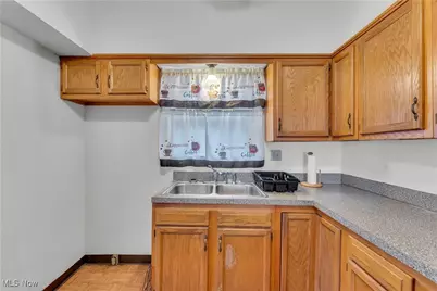 516 Whitney Avenue, Akron, OH 44306 - Photo 10