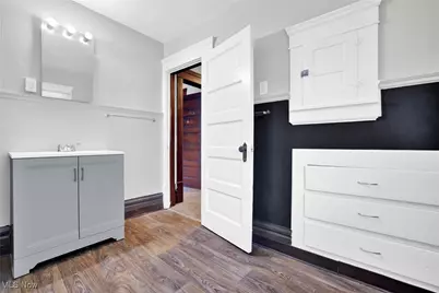 163 Russell Avenue, Akron, OH 44311 - Photo 32