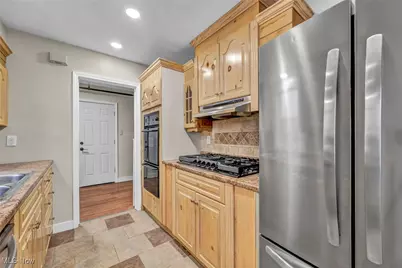 614 Weller, Elyria, OH 44035 - Photo 16