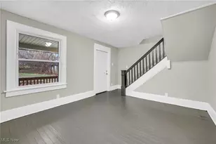 427 Black St, Akron, OH 44306 - Photo 8