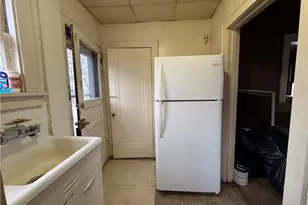 612 Pittsburgh St, Steubenville, OH 43952 - Photo 10