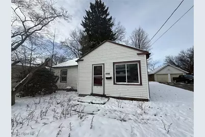 1146 Adelaide Avenue SE, Warren, OH 44484 - Photo 2