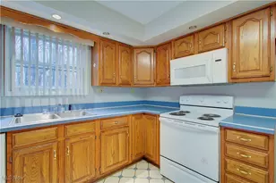 6443 Chase Dr, Mentor, OH 44060 - Photo 16