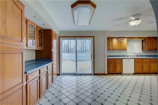 6443 Chase Dr, Mentor, OH 44060 - Photo 10