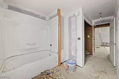 91 Union Avenue SE, Minerva, OH 44657 - Photo 10