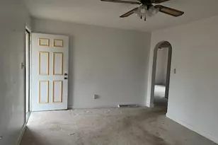 2351 S Freedom Ave, Alliance, OH 44601 - Photo 6