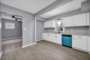 2153 W 106th St, Loveland, OH 44102 - Photo 14