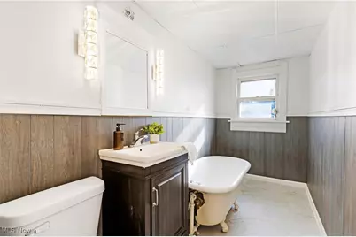 642 Parkman Road NW, Warren, OH 44485 - Photo 10