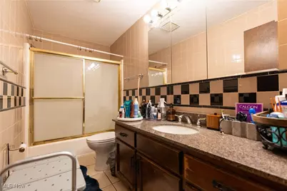 5161 Johnnycake Ridge NE, Canton, OH 44705 - Photo 36