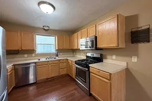 244 5th St NE, Barberton, OH 44203 - Photo 6