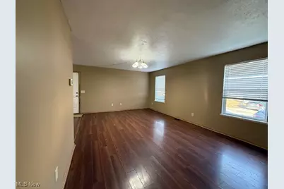 244 5th Street NE, Barberton, OH 44203 - Photo 10