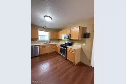 244 5th Street NE, Barberton, OH 44203 - Photo 8
