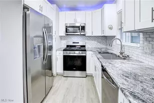 11916 Wayland Ave, Loveland, OH 44111 - Photo 4