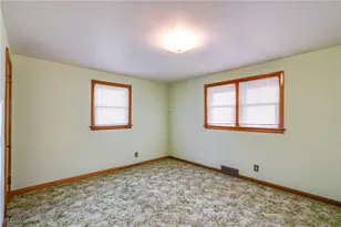 4344 Crestwood St NW, Canton, OH 44708 - Photo 16