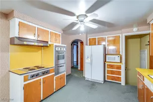 4344 Crestwood St NW, Canton, OH 44708 - Photo 12