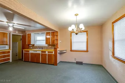 4344 Crestwood Street NW, Canton, OH 44708 - Photo 8