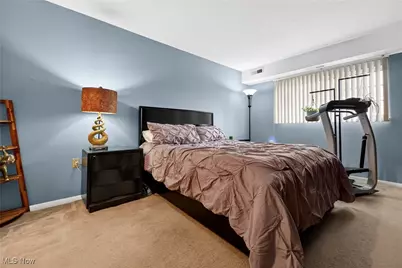 10373 Glenway Drive #202, Twinsburg, OH 44087 - Photo 16