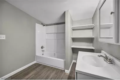 295 E 238th Street, Euclid, OH 44123 - Photo 22