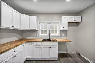 295 E 238th St, Euclid, OH 44123 - Photo 14