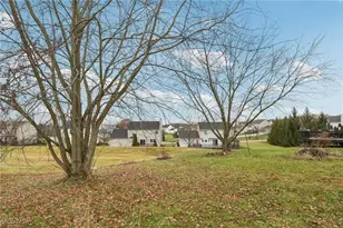 854 Longbrook Dr, Wadsworth, OH 44281 - Photo 32