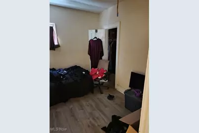 10006 Lamontier Avenue, Loveland, OH 44104 - Photo 8