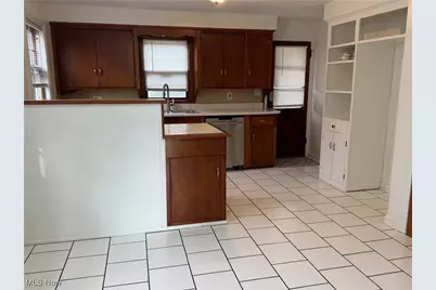 3053 Helen Place NW, Canton, OH 44708 - Photo 8