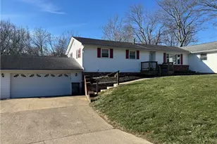 3149 Broadvue Cir, Zanesville, OH 43701 - Photo 2