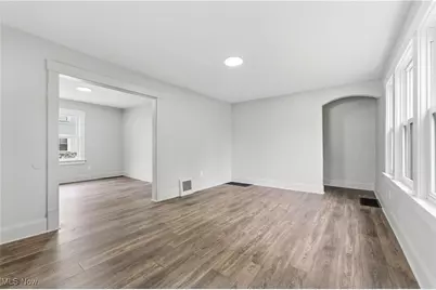 25 Chester Avenue SE, Massillon, OH 44646 - Photo 8