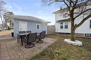 611 West St, Amherst, OH 44001 - Photo 4