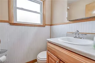 962 E 348th St, Eastlake, OH 44095 - Photo 14