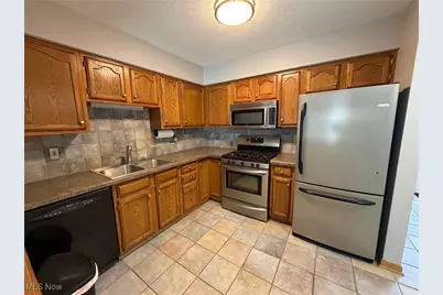 4265 Rolling Hills Drive, Brunswick, OH 44212 - Photo 6