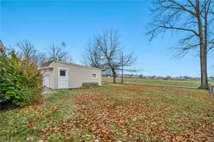 766 E 232nd St, Euclid, OH 44123 - Photo 6