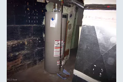 135 Yonker Street, Barberton, OH 44203 - Photo 16