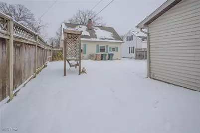 254 Tyler Avenue, Cuyahoga Falls, OH 44221 - Photo 8