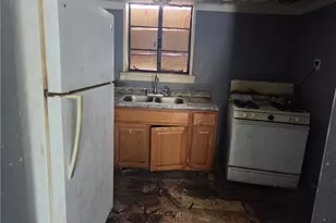 2371 E 79th St, Loveland, OH 44104 - Photo 8