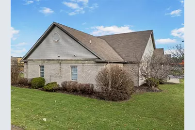 91 5th Street SE, Barberton, OH 44203 - Photo 2
