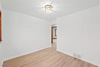 5266 Wilson Mills Road, Loveland, OH 44143 - Photo 8