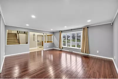 30185 Overlook Drive, Wickliffe, OH 44092 - Photo 6