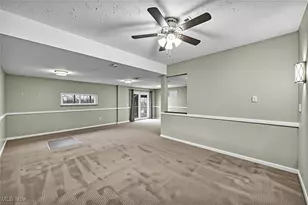 30185 Overlook Dr, Wickliffe, OH 44092 - Photo 38